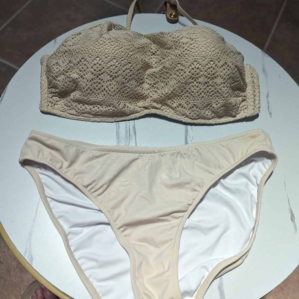 Venus bikini